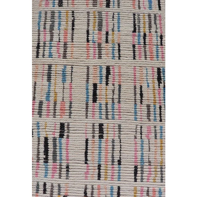 Early 21st Century Modern Casual Hand Knotted Piled Runner With Minimalist Modern Design For Sale - Image 5 of 11