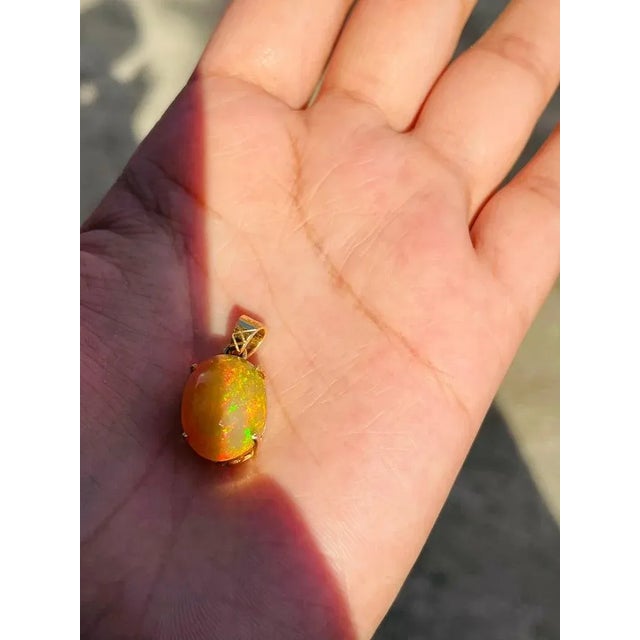Opal October Birthstone Pendant in 18k Gold, 7.1ct Oval Cut Gemstone For Sale - Image 9 of 12