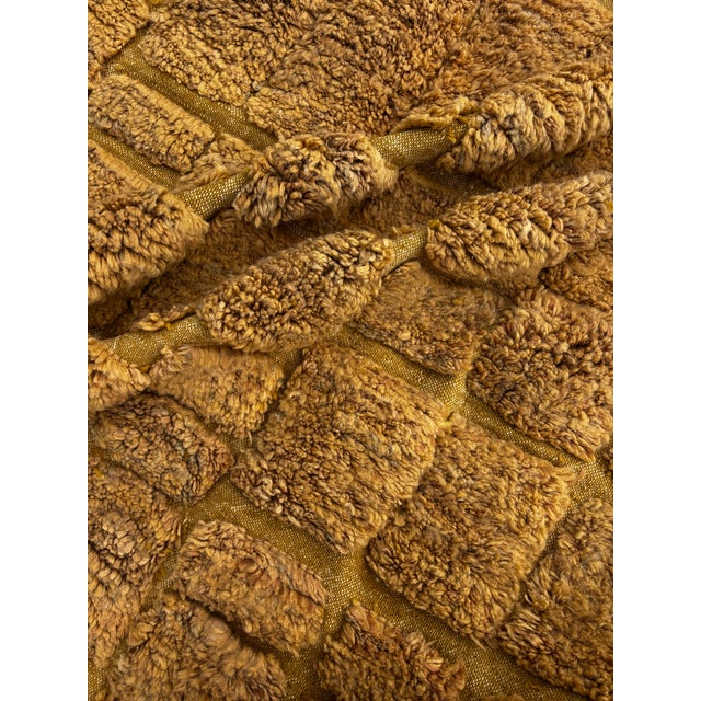 Moroccan Beni Ouarain Wool Rug with Textured Geometric Relief, 1990 For Sale - Image 4 of 10