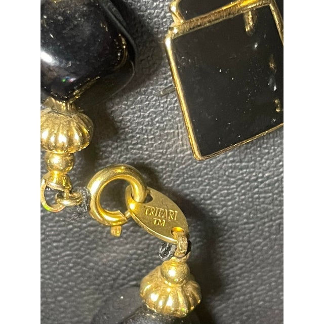 Metal Vintage 1980s–1990s Trifari Black Enamel & Gold-Tone Geometric Bead Demi-Parure For Sale - Image 7 of 7