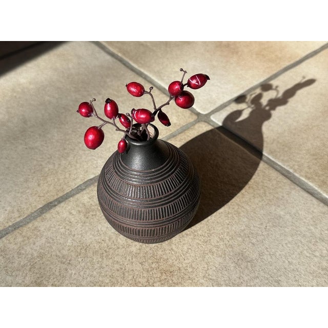 Hand-Thrown Studio Ceramic Vase with Incised Decoration by Eva Kumpmann, Göttingen, Germany, 1960s For Sale - Image 9 of 11