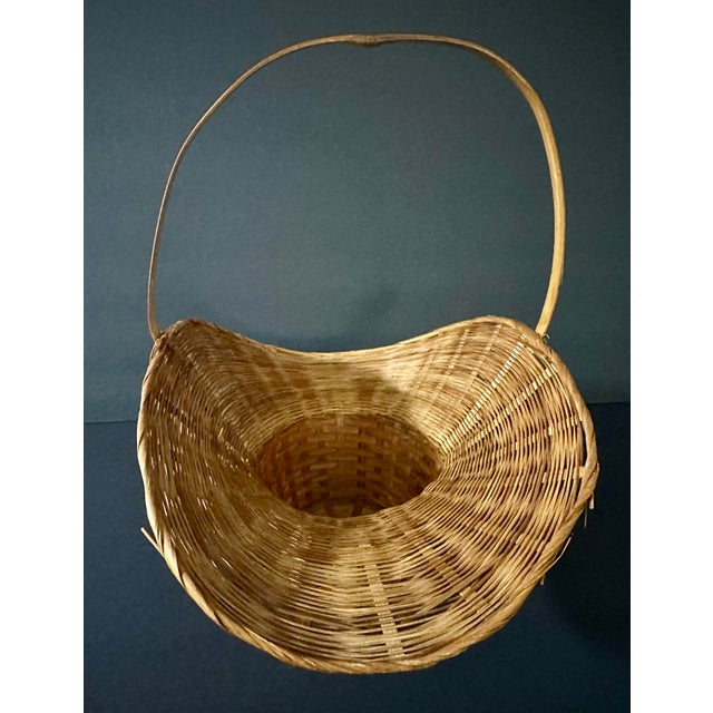 Wood Vintage 1900s Natural Bamboo Woven Hand Basket For Sale - Image 7 of 10