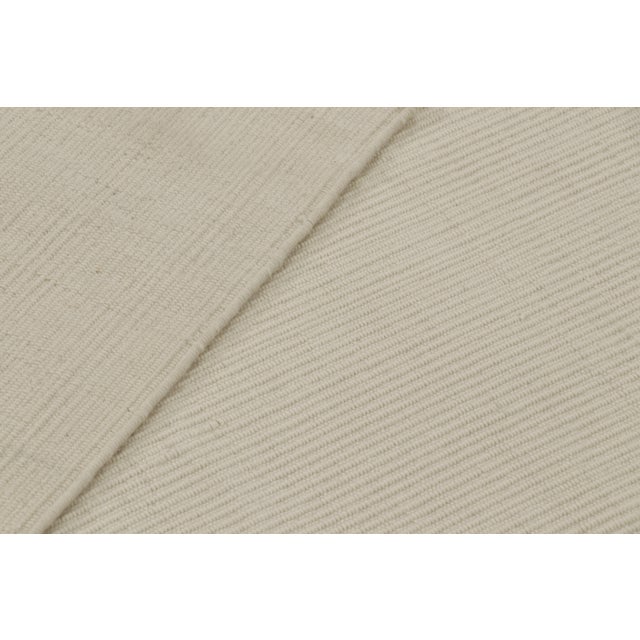 Rug & Kilim’s Contemporary Textural Solid Rug in Ivory Tones For Sale - Image 9 of 9
