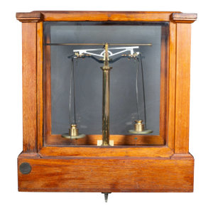 Antique f.w. Braun Apothecary Balance Beam Scale c.1920