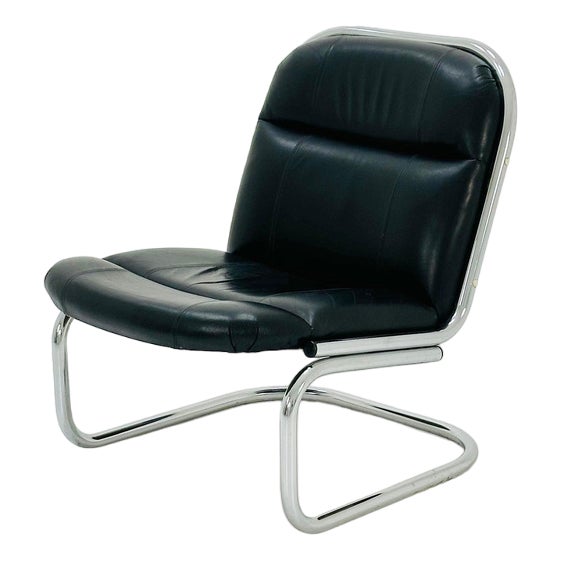 Mid-Century Bauhaus Tubular Lounge Chair in Black Leather, 1980s For Sale