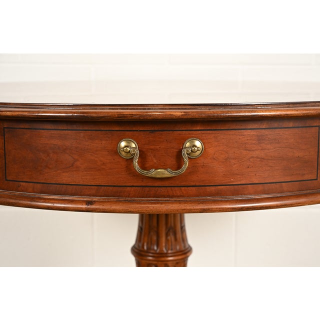 1980s Hekman Georgian Banded Cherry Wood Pedestal Drum Side Table or Tea Table, Circa 1980s For Sale - Image 5 of 15