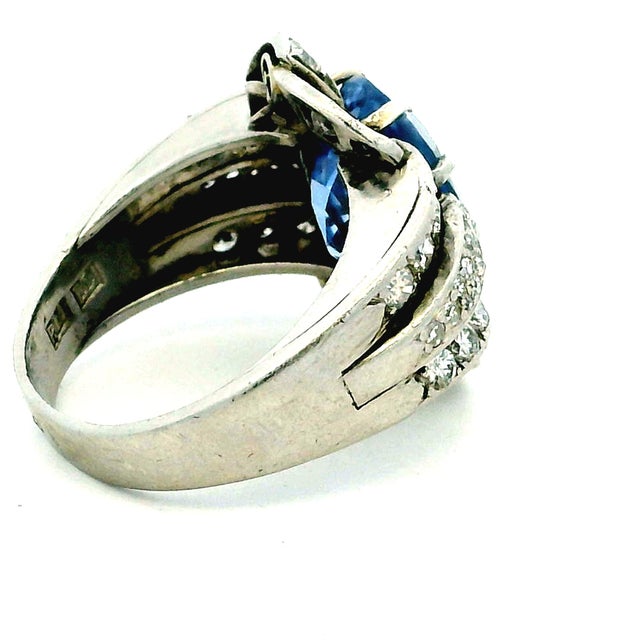 1980s Paul Matthews Victorian Revival Platinum Ring With Gia Certified 6.67ct Ceylon Sapphire & Diamonds, Size 6.5 For Sale In Miami - Image 6 of 17