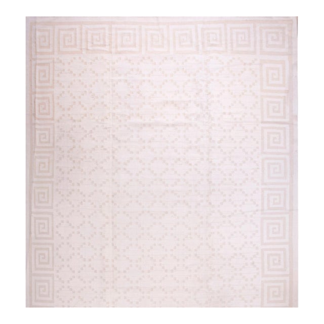 1960s White Diamond Modern Vintage Indian Dhurrie Rug 13' 5"x28' Cotton Carpet For Sale