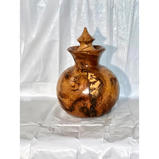 1950s Handcrafted Aspen Burl Hollow Turning Vessel With Lid & Asian Inspired Black Stand For Sale - Image 5 of 13