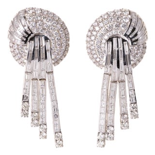 Mid 20th Century Pair of Estate 14k White Gold 16.01 Carats Cascading Diamond Chandelier Earrings For Sale