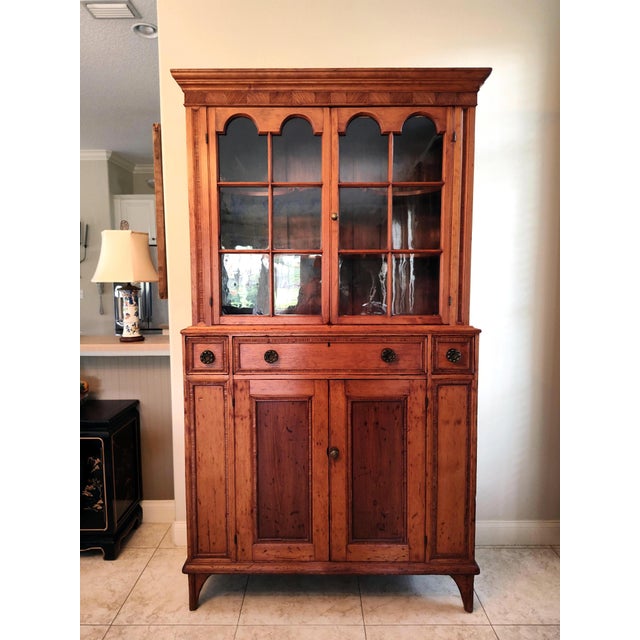 Very rare, antique circa 1810 American Federal period carved pine Hackensack wall cupboard. Crafted in Hackensack Bergen...