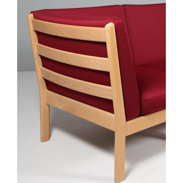 2000 - 2009 Modul Sofa in Beech and Red Wool attributed to Hans J. Wegner for Getama, 2000s For Sale - Image 5 of 8