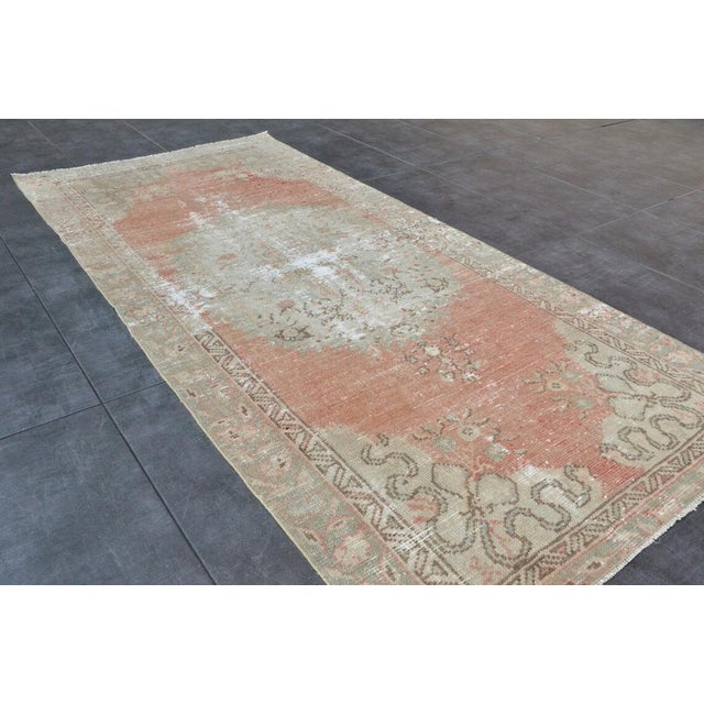 Small Turkish Aztec Soft Pastel Rug, 1960s, in Flawless conditions. Designed 1960 to 1969