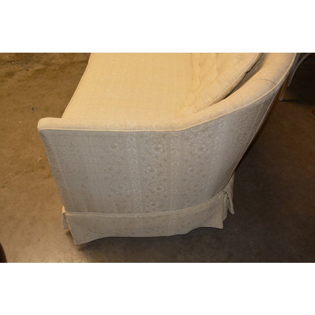 Cream Vintage Henredon Schoonbeck Curved Back Cream Embossed Tufted Settee / Sofa For Sale - Image 8 of 15