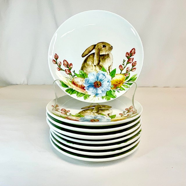 This set of 8 Bunny Salad Plates will delight your guests during Easter entertains. They feature a brown long-eared bunny...