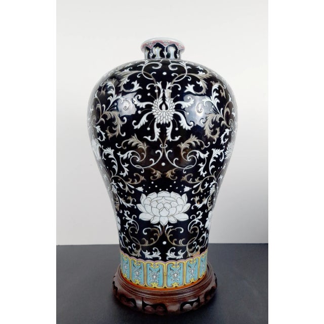Chinese Chinese Porcelain Floral Meiping For Sale - Image 3 of 9