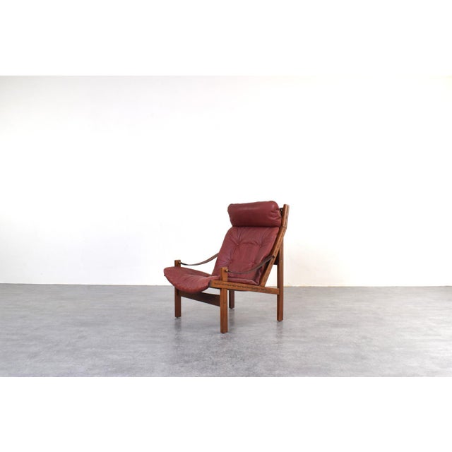 The iconic "Hunter" armchair was designed by Torbjørn Afdal for the Norwegian manufacturer Bruksbo, is the quintessence of...