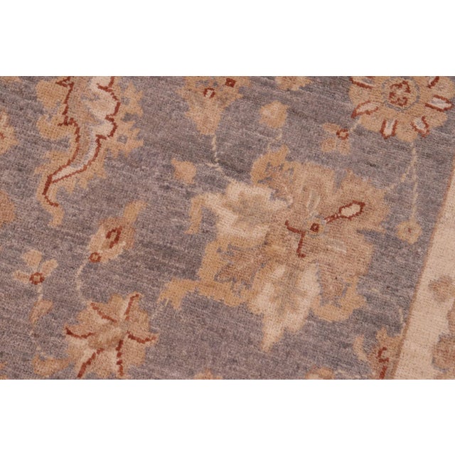 Textile 1990s Shabby Chic Ziegler Grey Beige Hand-Knotted Wool Rug - 5'8'' X 9'0'' For Sale - Image 7 of 8