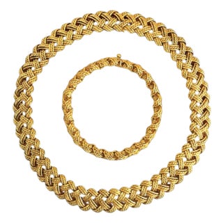 Boucheron Two-Piece Necklace and Bangle Set in 18 Karat Yellow Gold 165 Grams For Sale