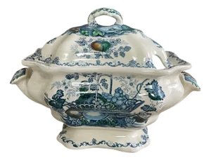 Masons Fruit Basket Tureen, 1970s