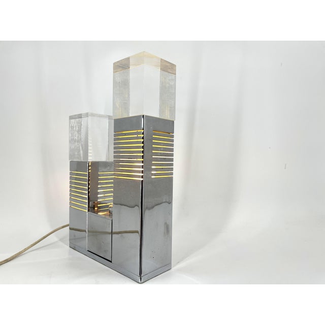 1970s Vintage Chrome and Plexi Table Lamp attributed to Gaetano Missaglia, 1970s For Sale - Image 5 of 12