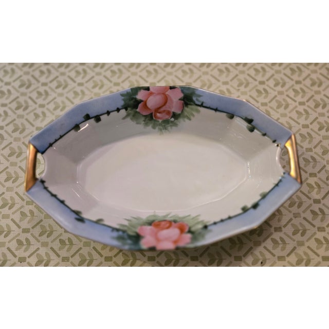1950s Vinatage Hand-Painted Pink Rose Porcelain Dish Trimmed in Gold For Sale - Image 5 of 8