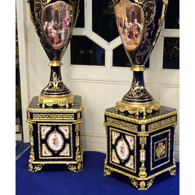 Sevres-Style Midnight Blue Porcelain Vase on Pedestal With Gold Leaf Details & French Court Scenes For Sale - Image 9 of 9