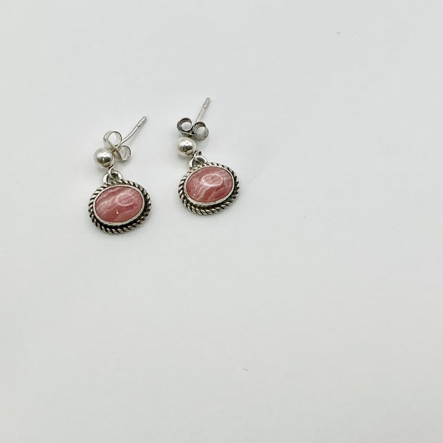 Rustic 1970s Vintage Southwestern Boho Chic Judith Jack Sterling & Pink Rhodochrosite Drop Dandle Earrings - A Pair For Sale - Image 3 of 8