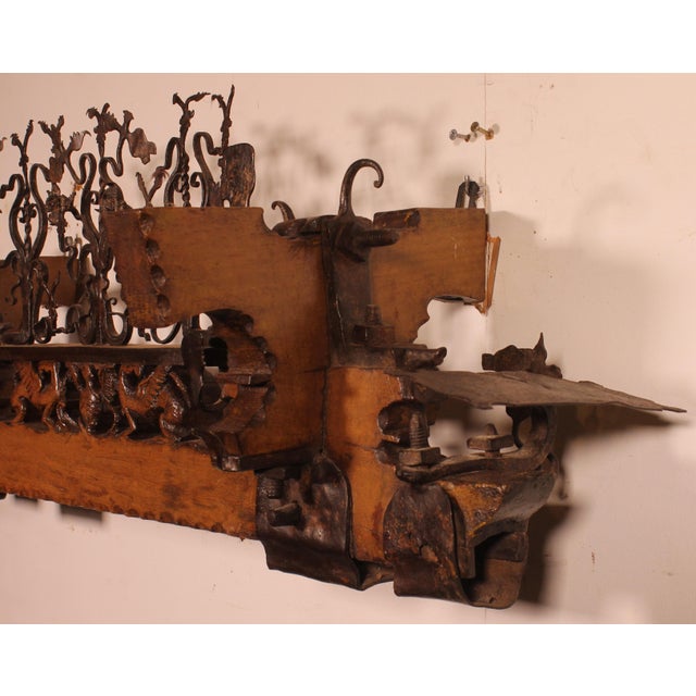 Early 19th Century Sicilian Cart Axle in Wood and Wrought Iron For Sale - Image 9 of 14