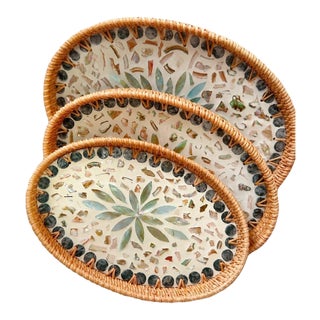 Set of 3 Rattan Mother-of-Pearl Inlaid Oval Trays With Floral Leaf Shapes For Sale