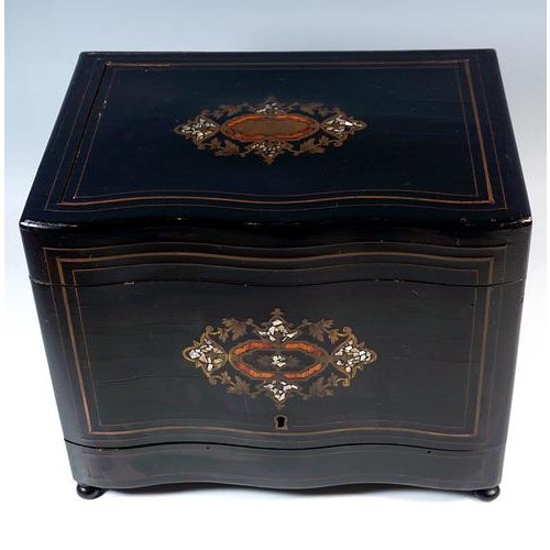 Black French Napoleon III Cave a Liqueur Travel Bar, 1870s-1880s, Set of 21 For Sale - Image 8 of 9