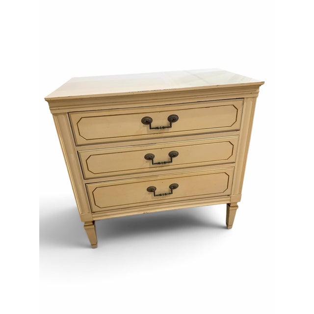 Late 20th Century Pair of Vintage Dixie French Provincial Cream and Gold Xl Nightstands / Chest With Formica Tops For Sale - Image 5 of 7