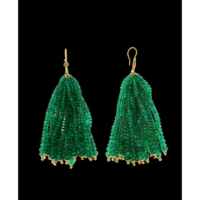 Contemporary 198 Carat Colombian Emerald Beads Hanging Drop Earrings 18 Karat Gold For Sale - Image 3 of 18