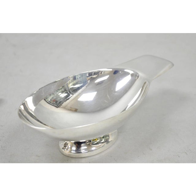 Silver Mid 20th Century Christofle France Gallia Silver Plated Figural Gravy Sauce Boat W/ Swan Spoon For Sale - Image 8 of 11