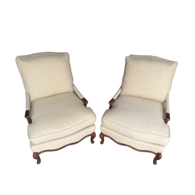 Late 20th Century Pair of Vintage Hickory Chair Louis XV Bergère Armchairs – French Provincial Upholstered Accent Chair With Carved Wood Frame For Sale - Image 5 of 16