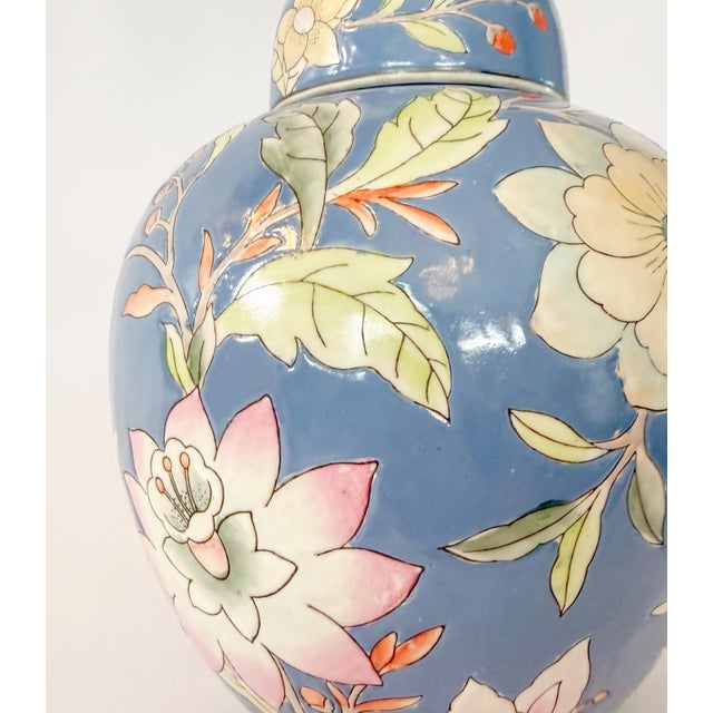 Vintage Macau Chinoiserie Pink Lotus Botanical Ginger Jar For Sale In Tampa - Image 6 of 9
