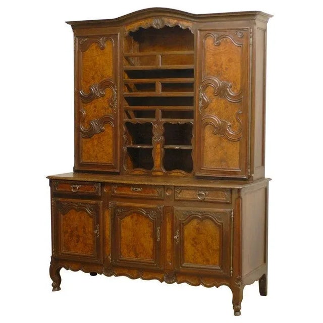 French 1820s Walnut Restoration Vaisselier from Bresse with Burl Wood Panels For Sale - Image 11 of 11
