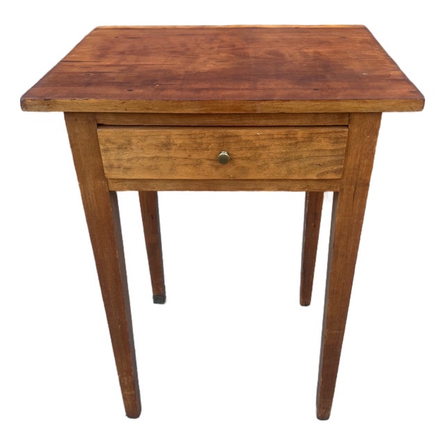 Antique American Federal Hepplewhite One-Drawer Side Table, Circa 1820 For Sale