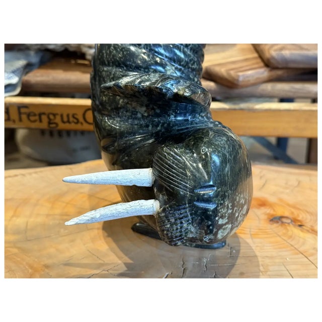 Folk Art 1960s Soapstone Dancing Walrus by Peter Parr 10.5 Inches – Cape Dorset, Nu For Sale - Image 3 of 8