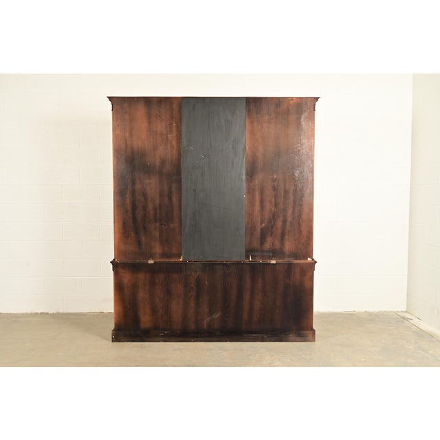 Baker Furniture Georgian Carved Mahogany Breakfront Bookcase Cabinet, Circa 1960s For Sale - Image 12 of 13