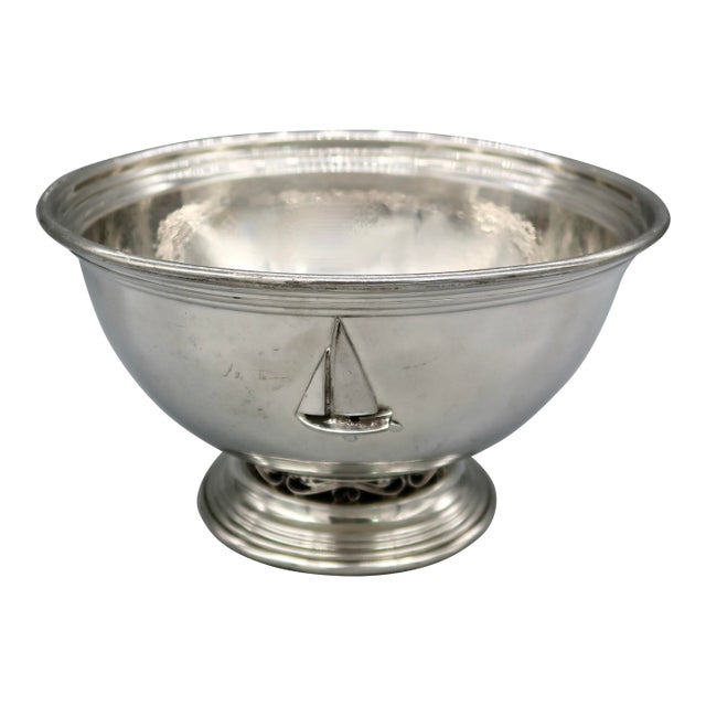 Vintage Handmade Pewter Bowl — Shirley Pewter Shop, Williamsburg, Sailboat Medallion For Sale