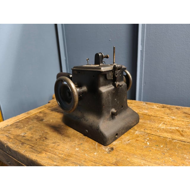 Fur Sewing Machine, 1890s For Sale - Image 10 of 18