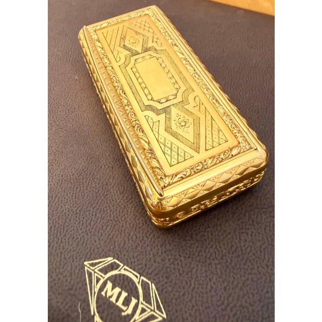 Late 19th Century Gold Utility Box 22 Karat Gold 130 Gm, Gorgeous 1870's French gold ribbed box For Sale - Image 5 of 18