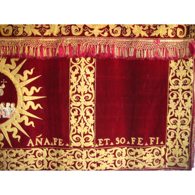 Spanish Altar Embroidery Ornement of Virgin and Child , 18 Century For Sale - Image 12 of 17