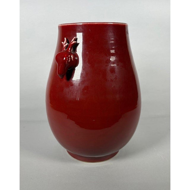 Ceramic Large red porcelain vase "Oxblood" - Qing dynasty, China. 19th century For Sale - Image 7 of 7