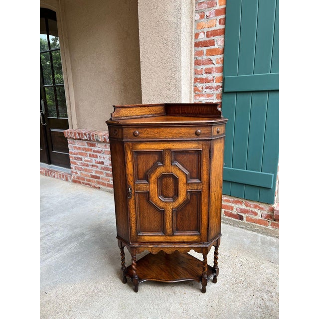 English Antique English Tiger Oak Corner Cabinet Barley Twist Jacobean Arts & Crafts For Sale - Image 3 of 18