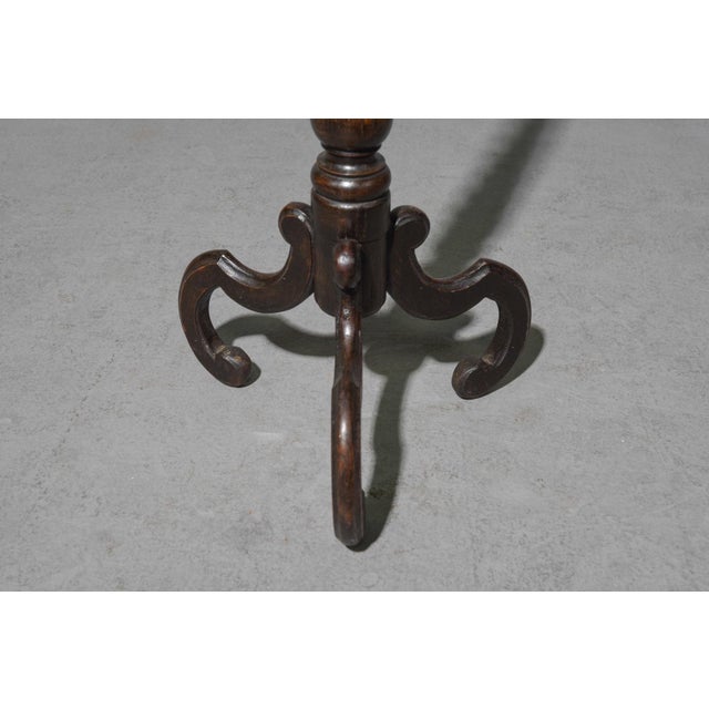 1920s British Oak Barley Twist Pedestal Plant Stand, Circa 1920s–1930s For Sale - Image 5 of 7