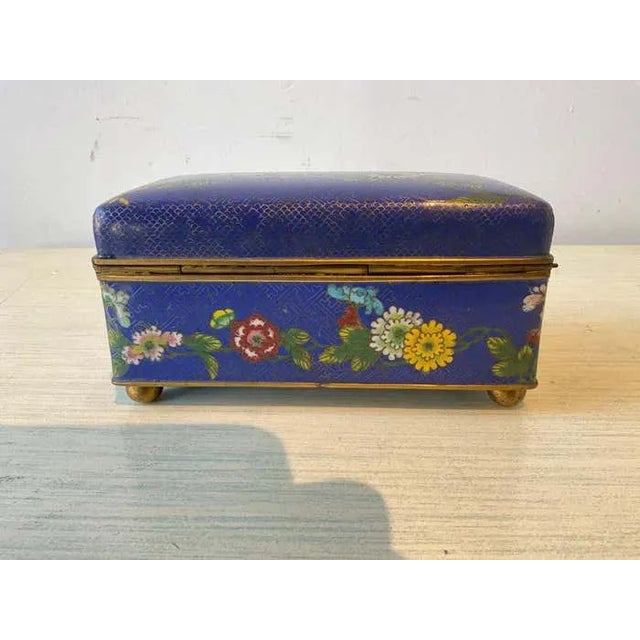 1980s Chinese Enamel Box For Sale In New York - Image 6 of 10