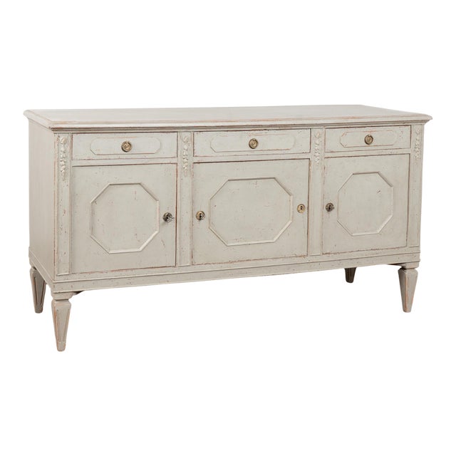 Early 20th Century Swedish Gustavian Style Gray Painted Sideboard Buffet For Sale