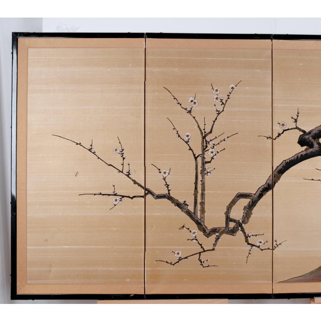 Mid-20th Century Byobu Japanese Hand Painted Silk "Ancient Tree in Winter" 4-Panel Folding Screen Very Good + Front & Good + Back For Sale - Image 4 of 11